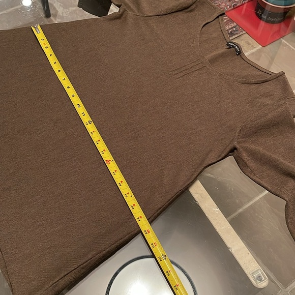 Eileen Fisher, M, khaki green loose cut, wool knit sweater, scoop neck, as new. - Picture 4 of 9